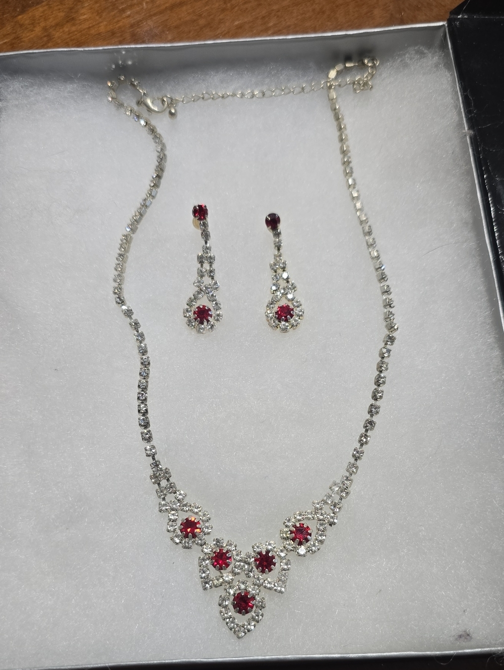 Silver Necklace and Earring Set with Red Stones - Elegant Women's Jewelry